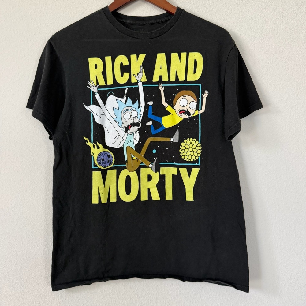 Rick and Morty Shirt Mens Small Black Space Scene Short Sleeve‎ Graphic Tee